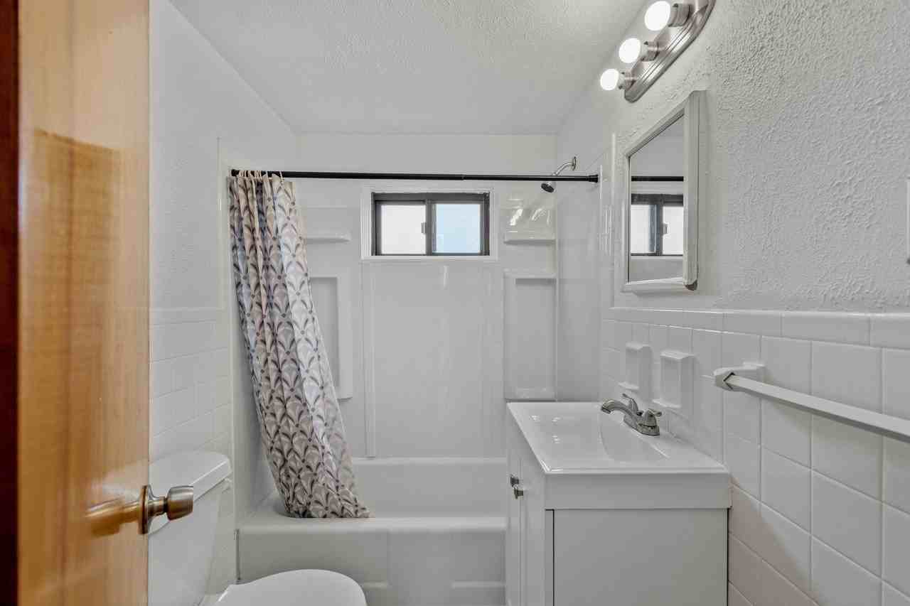 618 8th St - Photo 2 of 21