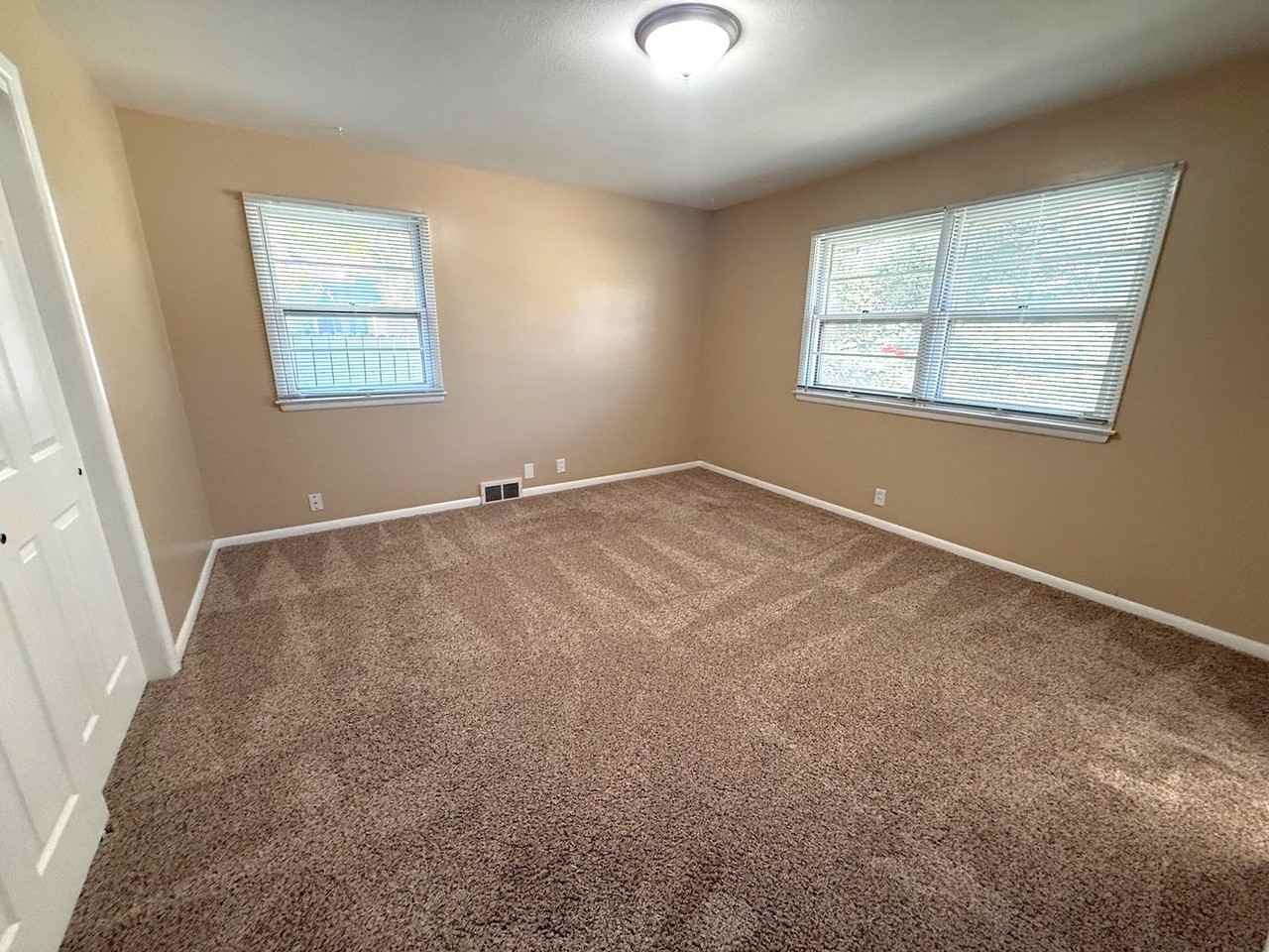 3249 Monte Vista Dr - Photo 6 of 15