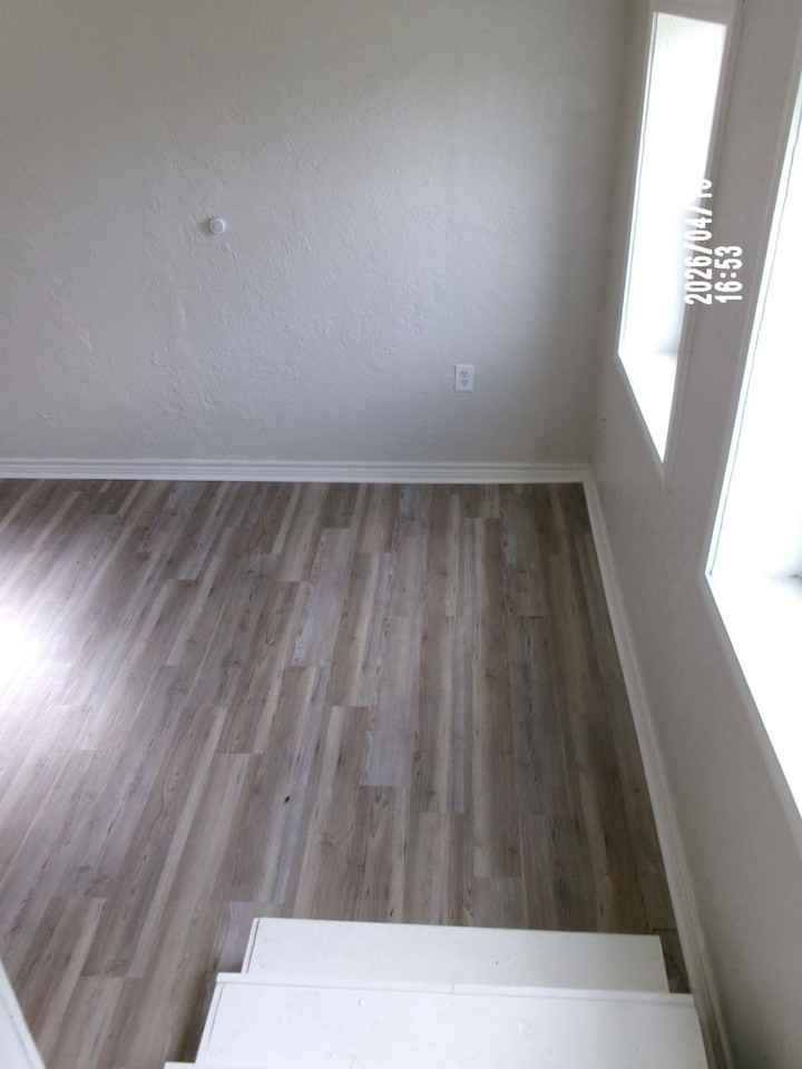 1804 Nw Columbia Ave - Photo 5 of 37
