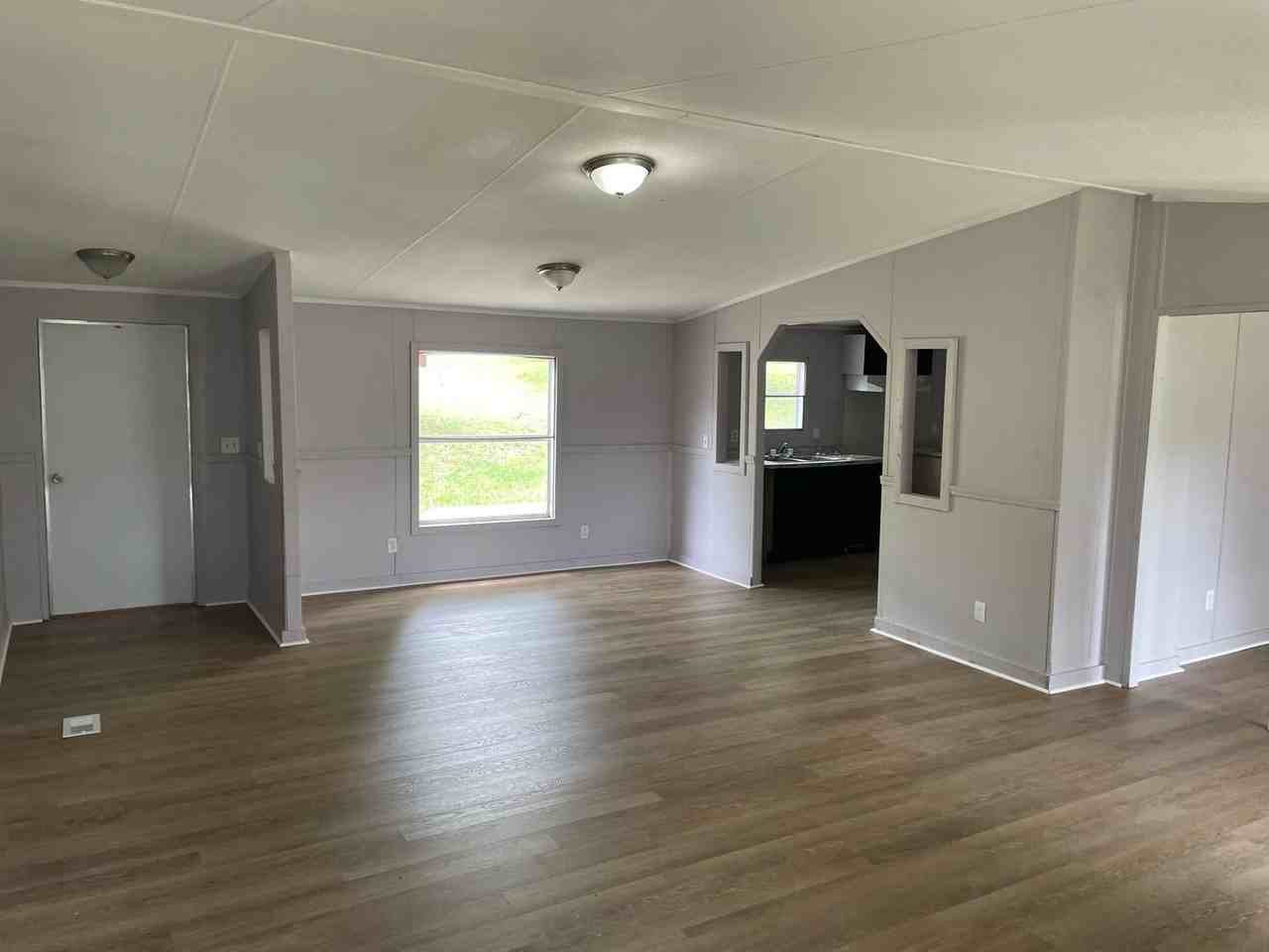 104 1st Ave N - Photo 6 of 16