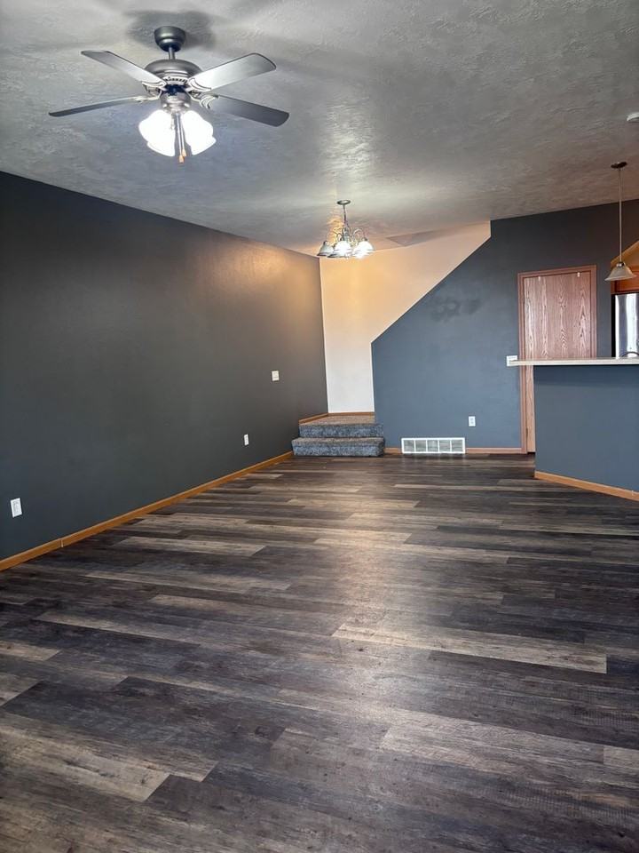 2829 N Broadway - Photo 2 of 11