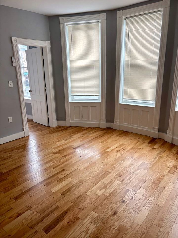 24 Hart St - Photo 5 of 13