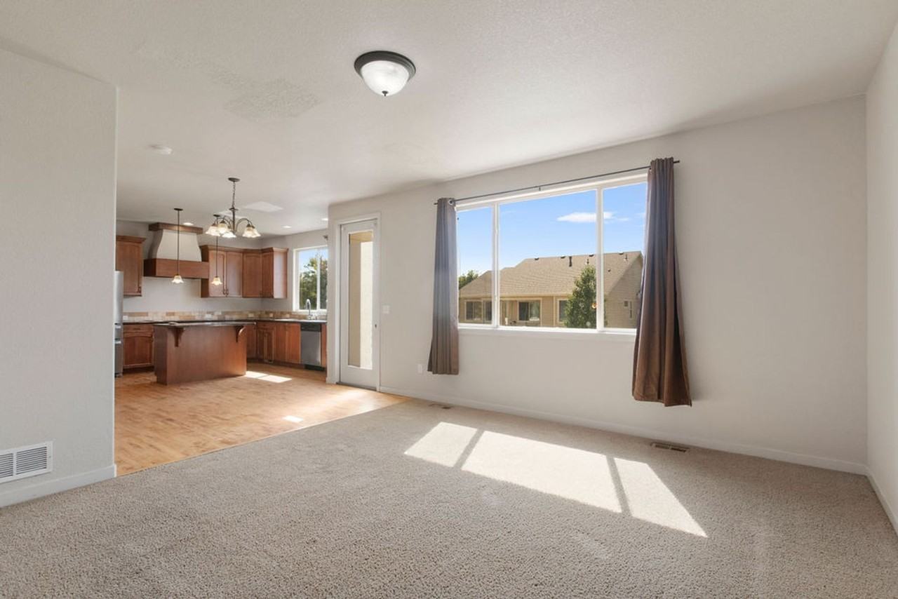4406 Cypress St - Photo 5 of 23
