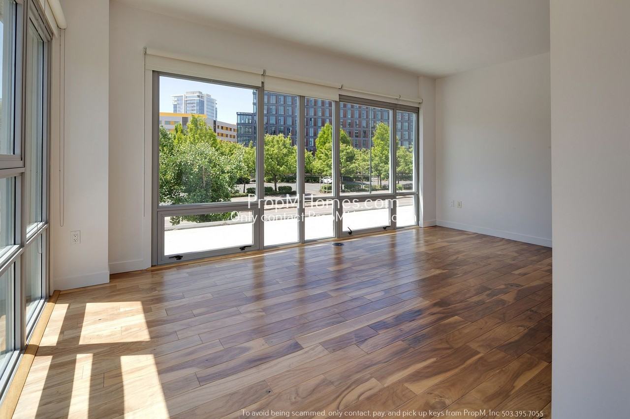 1260 Nw Naito Pkwy #210 - Photo 2 of 25