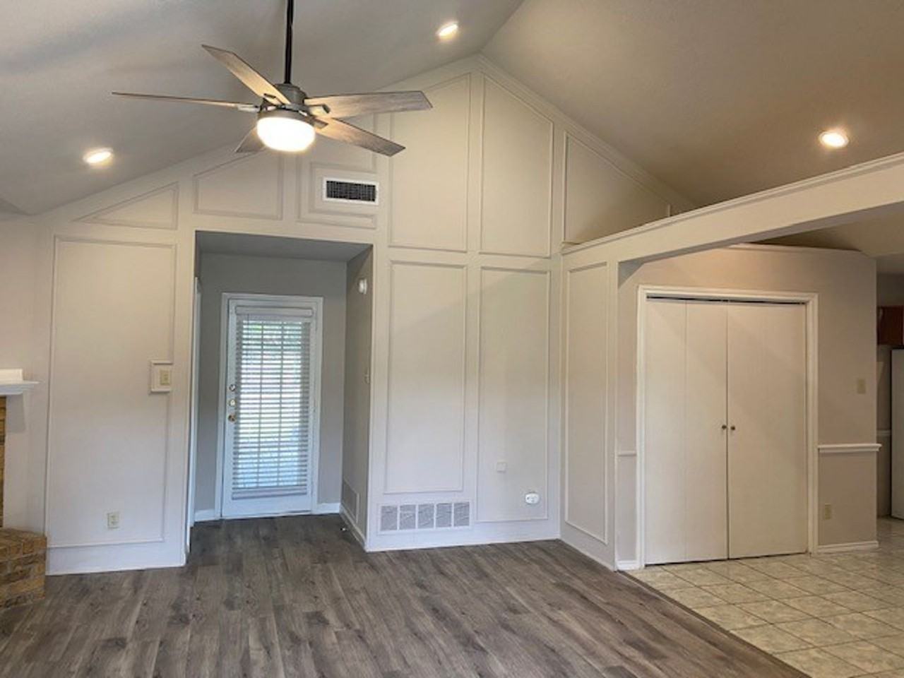 2303 Markland St - Photo 3 of 40