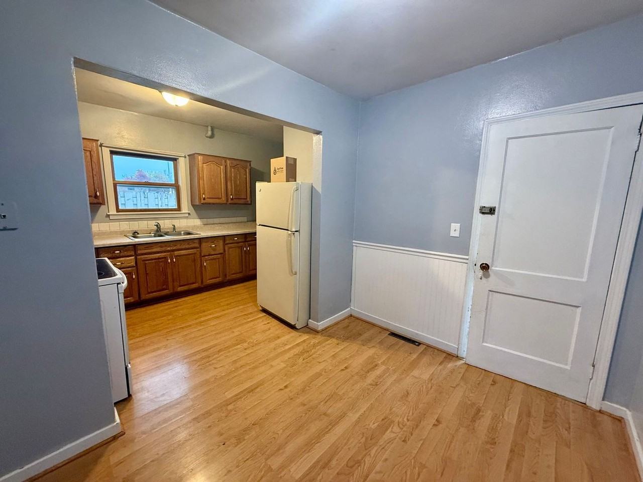 515 W Strowbridge St - Photo 5 of 27
