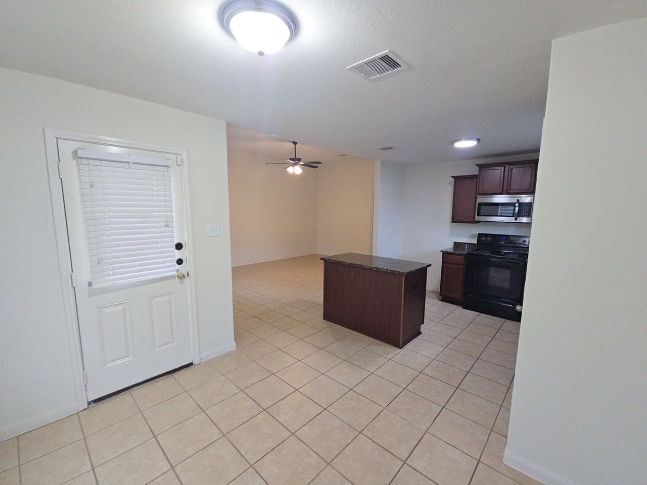 2303 Golden Brandy Ln - Photo 6 of 23
