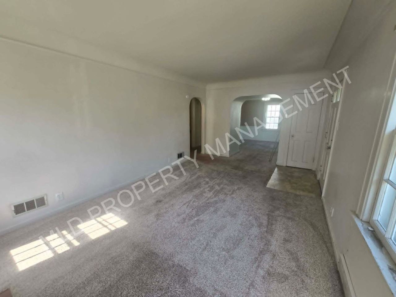 2821 Congress Ave - Photo 6 of 14
