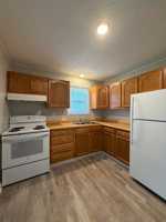 featured image of 824 E Wyman Ave