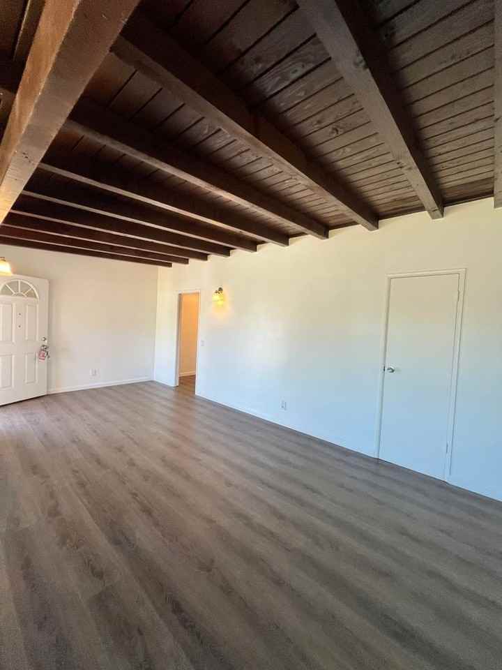 7695 Encinas Cir - Photo 4 of 17