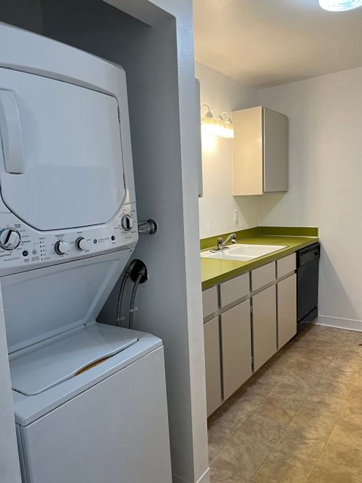 801 E Drake Rd - Photo 2 of 12