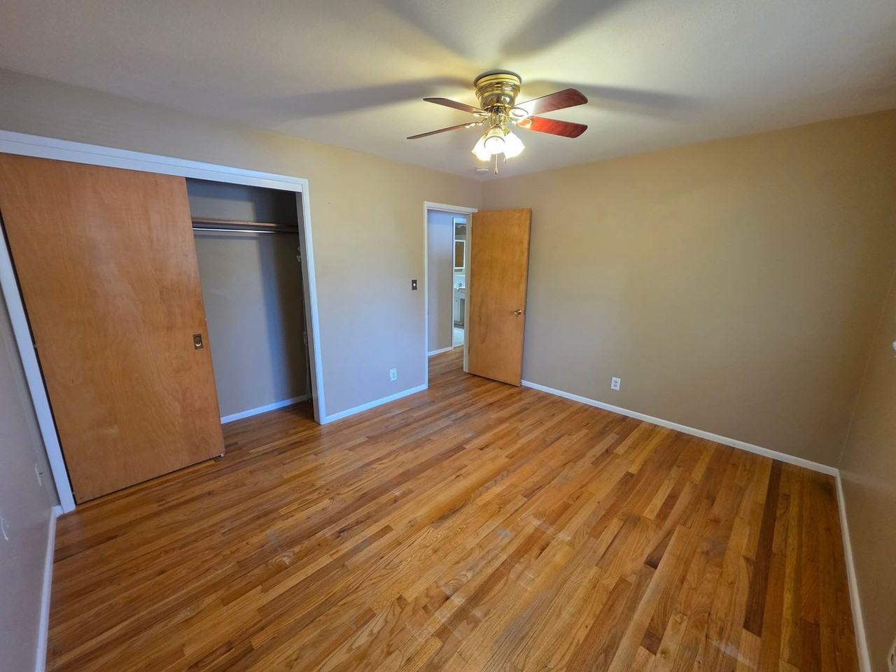 3718 E 15th Ave - Photo 7 of 26