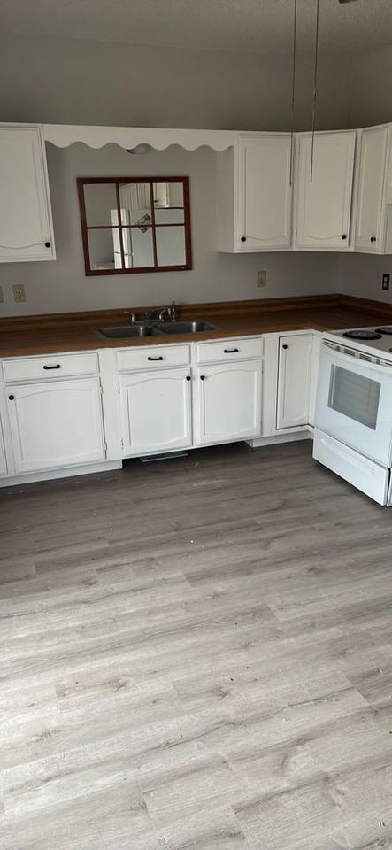 512 W 3rd Ave - Photo 3 of 22