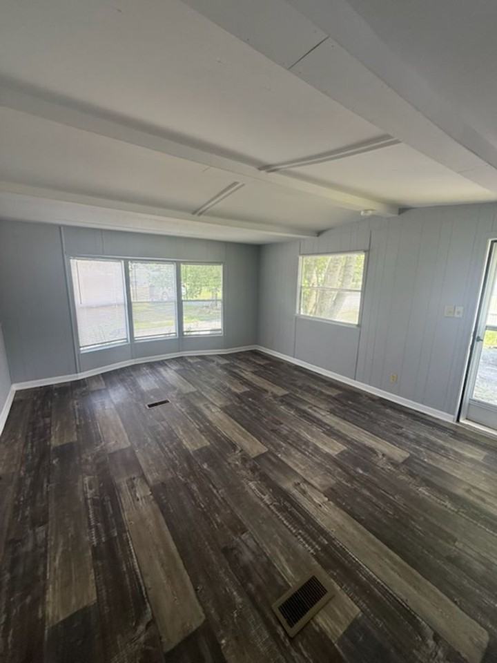 127 W Strider St - Photo 3 of 6