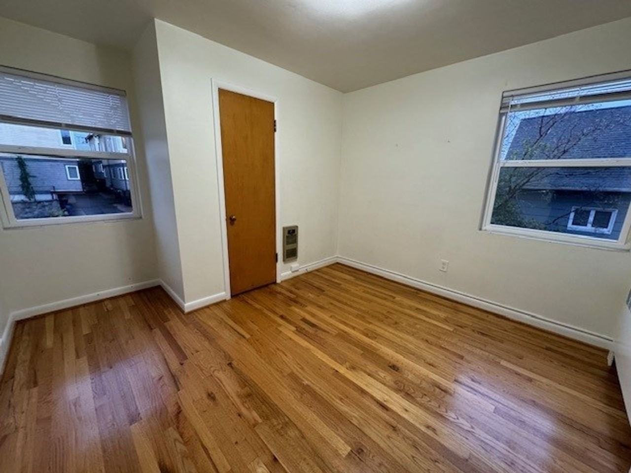 4300 Sw Seattle St - Photo 6 of 9