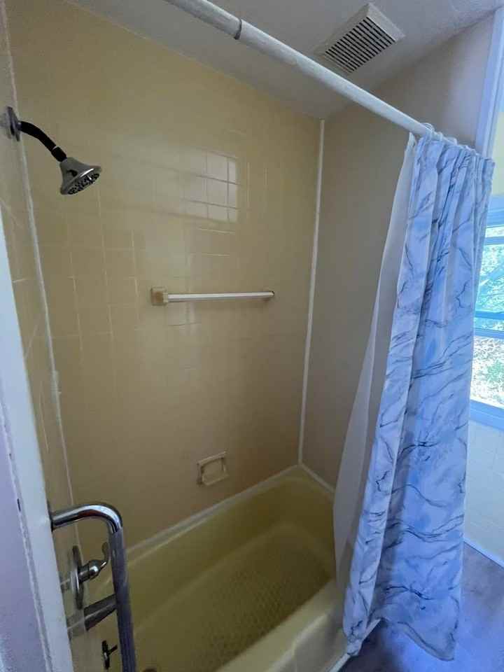 18 Robin St - Photo 7 of 28