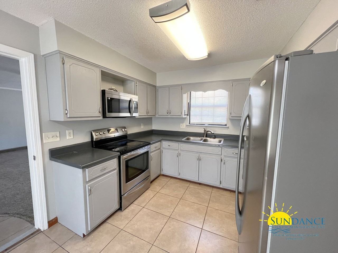 253 Grand Prix Dr - Photo 3 of 25
