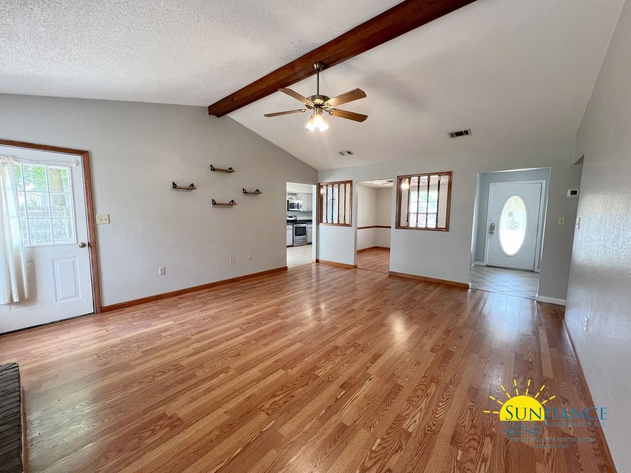253 Grand Prix Dr - Photo 4 of 25