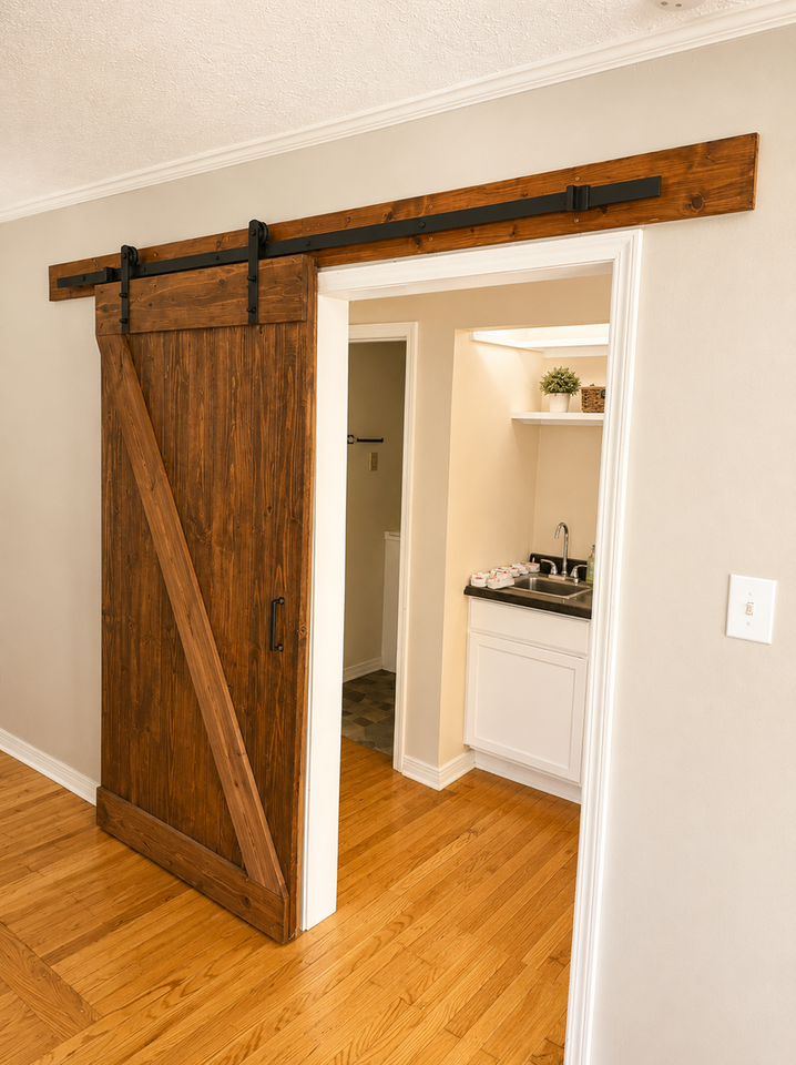 640 Woodbury Rd - Photo 2 of 8