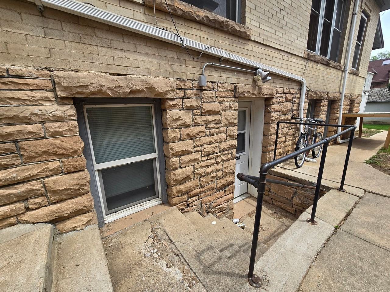 1038 14th St - Photo 3 of 11