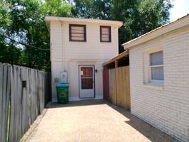 featured image of 2706 Pine Ave