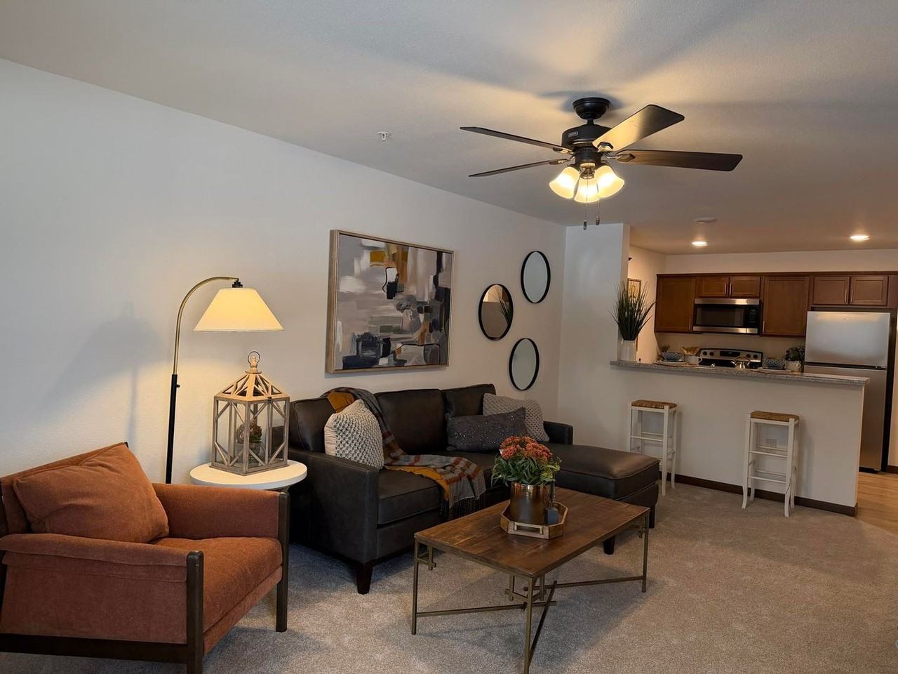Chisago Lake Apartments (C) - Photo 4 of 12