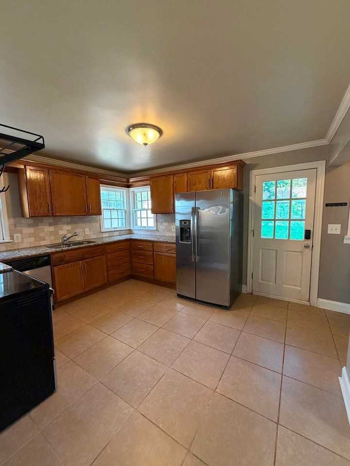 3400 N Virginia Ave - Photo 7 of 28