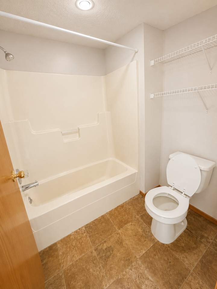 838 S Patterson Ave - Photo 5 of 11