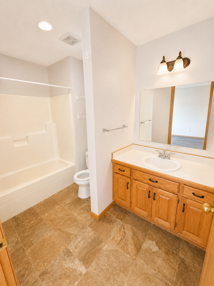 838 S Patterson Ave - Photo 7 of 11