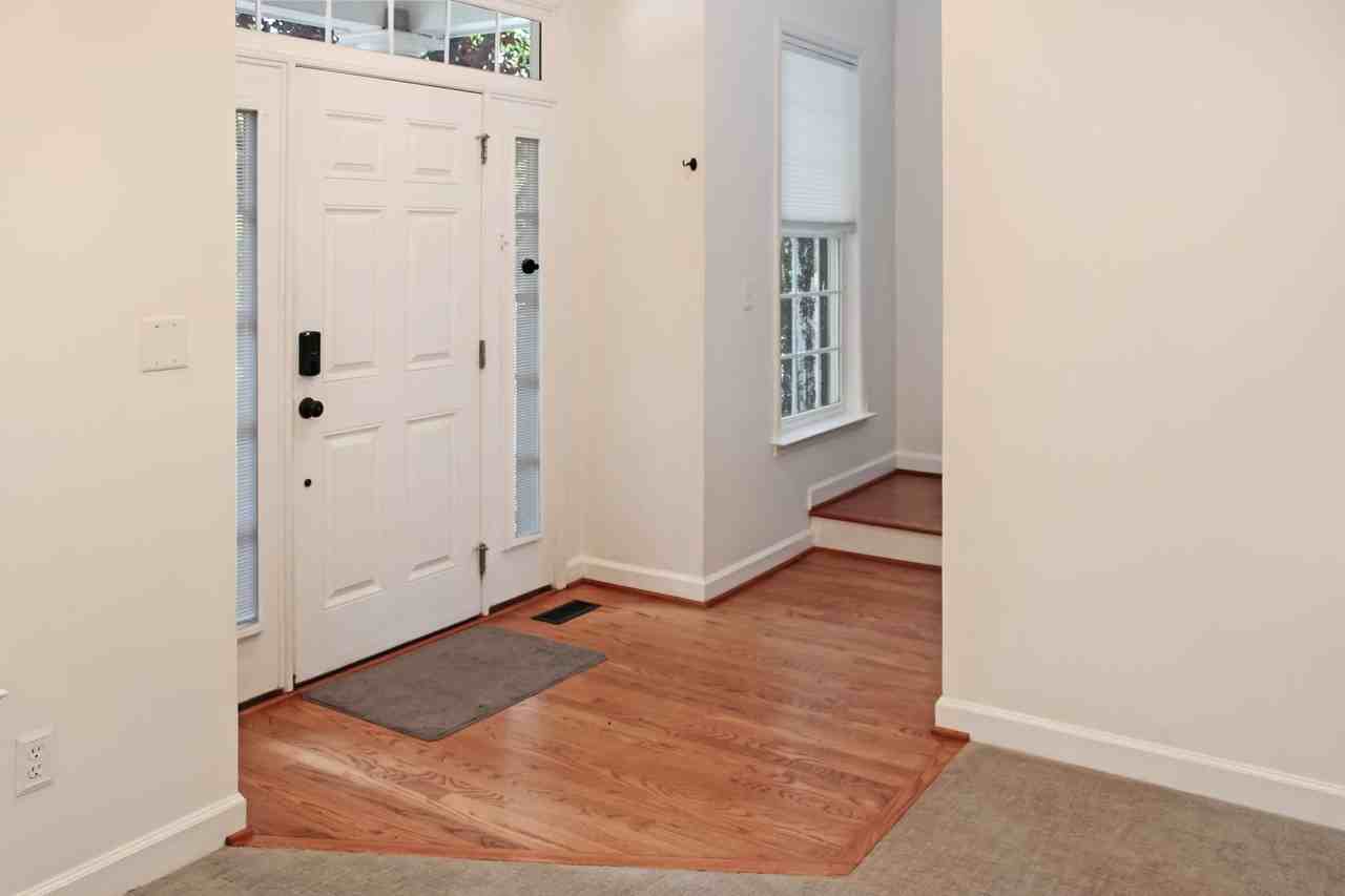 1023 Farrow Dr - Photo 4 of 29