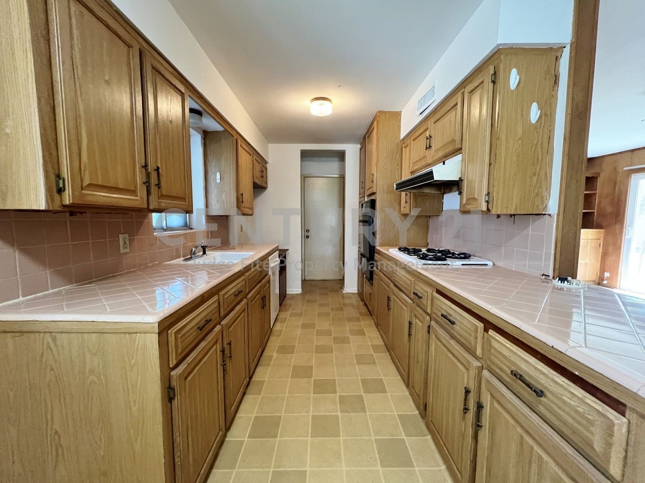 3641 Townsend Dr - Photo 7 of 15