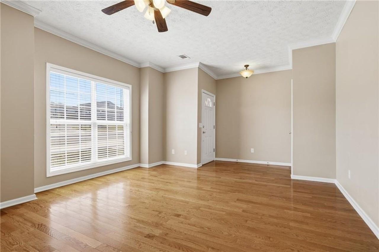 1213 N Dean Rd - Photo 3 of 17
