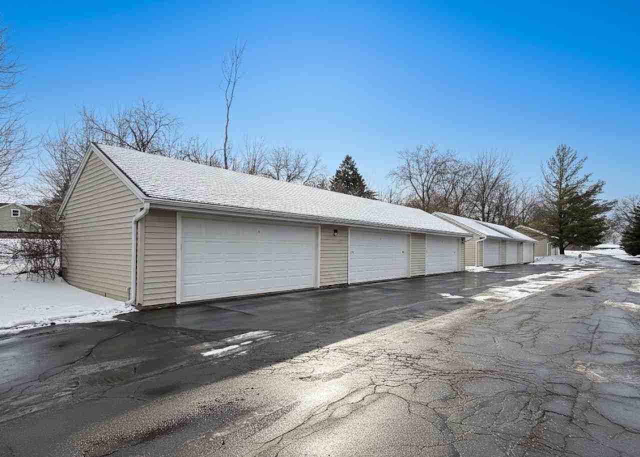 Morningside Orchard Apartments - Photo 3 of 13