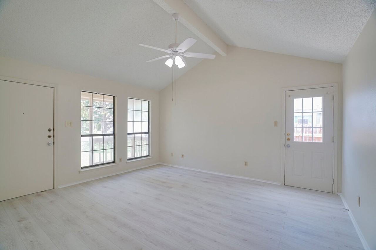 1103 Woodlief Trl - Photo 4 of 20