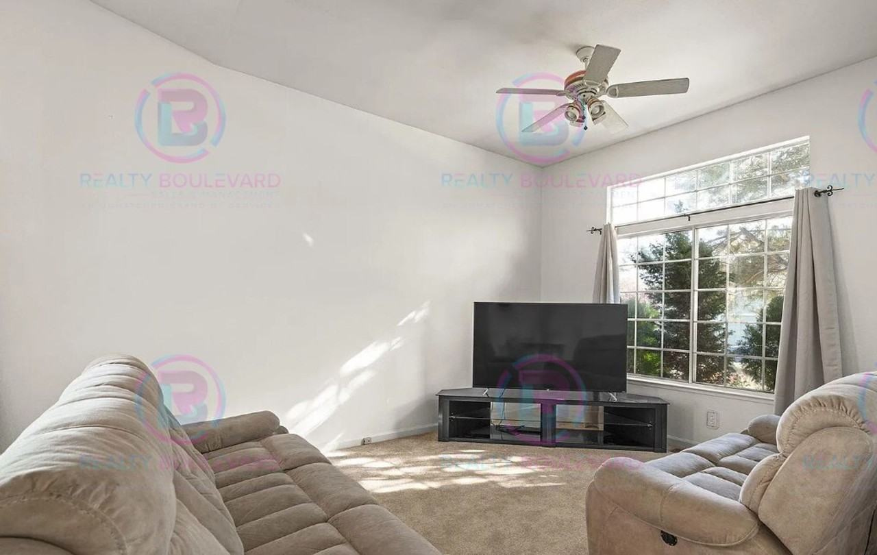 3059 Creekwood Dr - Photo 7 of 31