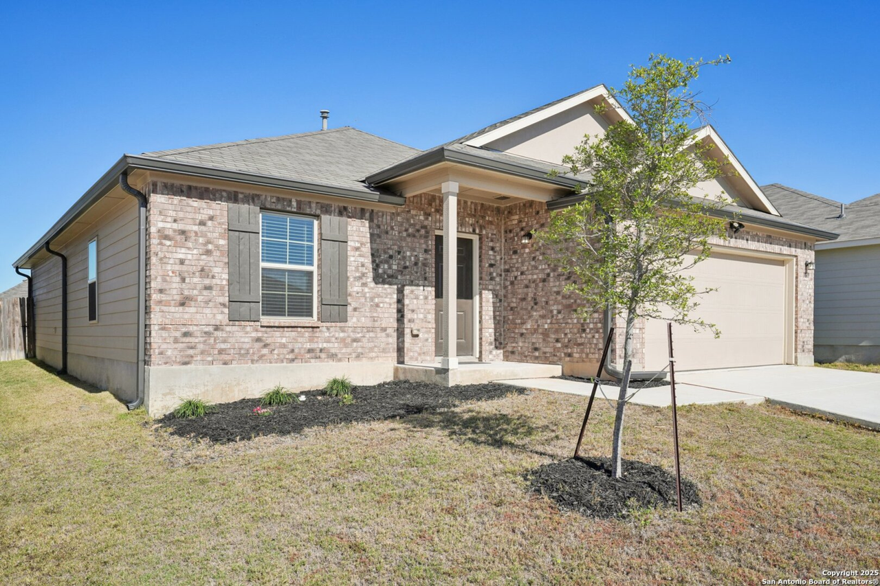 7019 Vista Loop - Photo 3 of 35