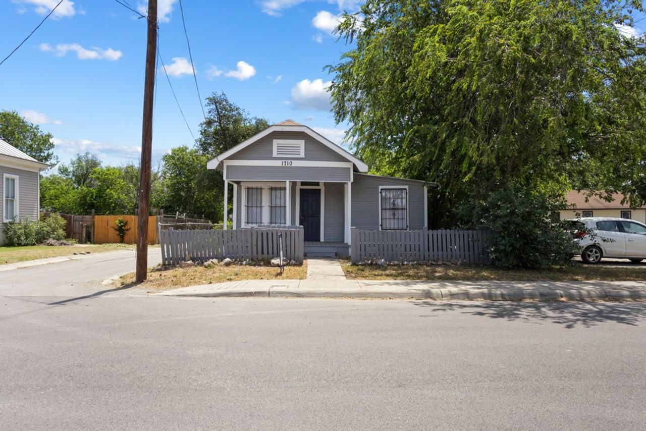 1710 N Navidad St - Photo 2 of 16