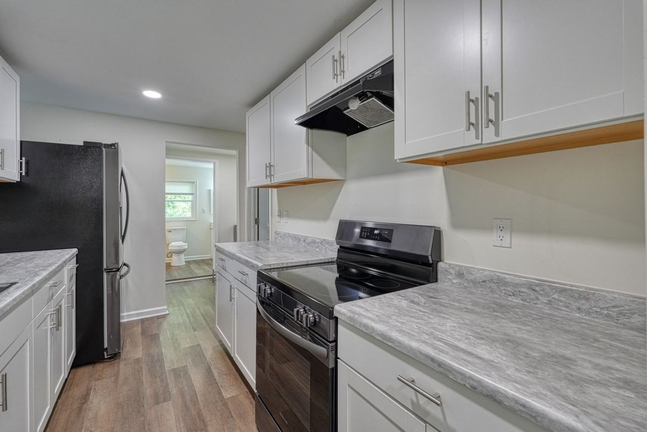 831 John B White Sr Blvd - Photo 7 of 20