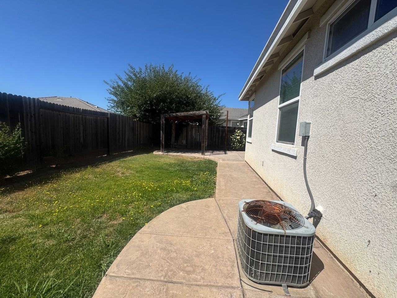 10140 Van Brocklin Way - Photo 2 of 14