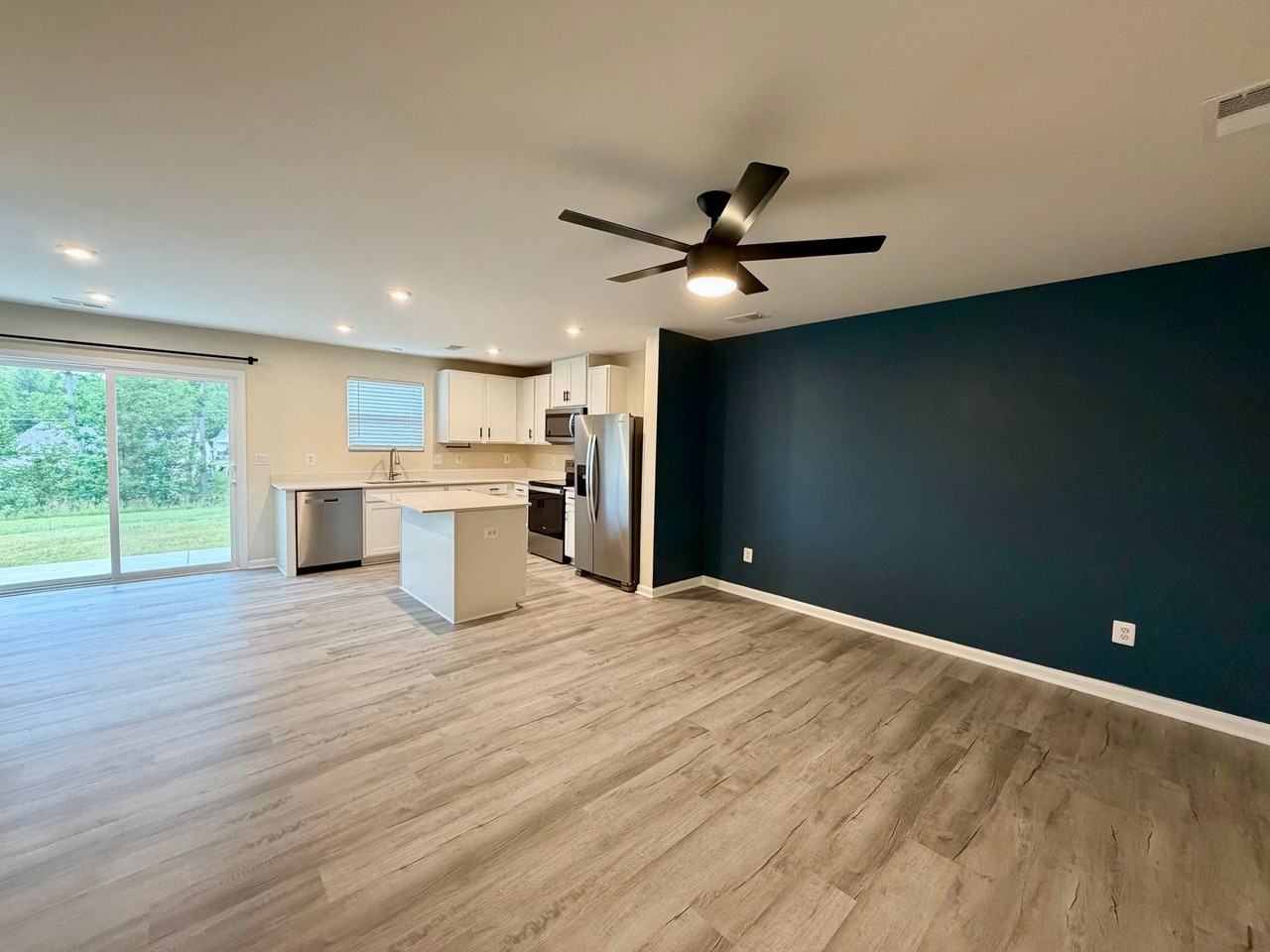 60 Sophie Kathryn Dr - Photo 5 of 38