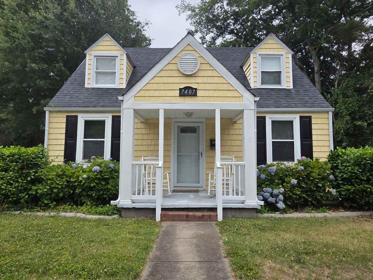 7407 Yorktown Dr - Photo 2 of 22
