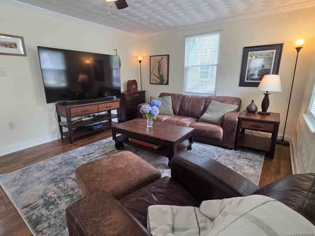7407 Yorktown Dr - Photo 4 of 22