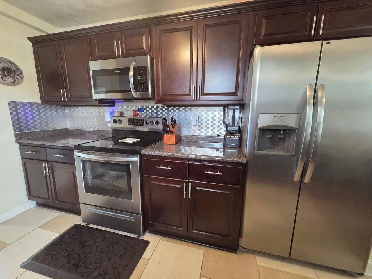 7407 Yorktown Dr - Photo 5 of 22