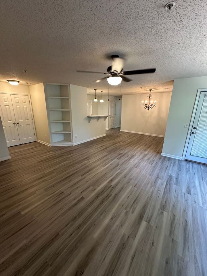 3475 Forestdale Dr - Photo 2 of 22