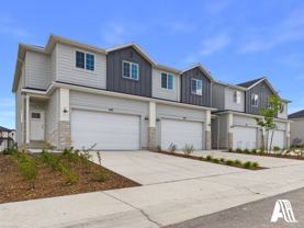 437 E 650 N - Photo 1 of 1