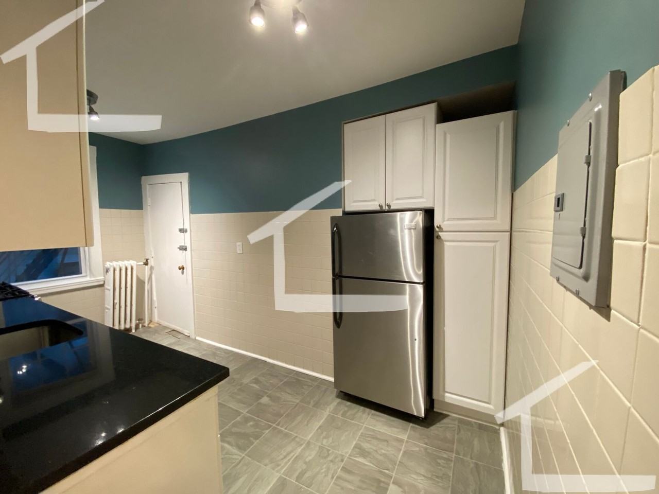 28 Chiswick Rd - Photo 7 of 11