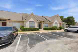 239 Navarro Dr - Photo 1 of 1