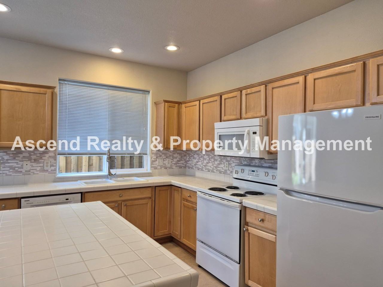 17634 Sw September Ln - Photo 5 of 17
