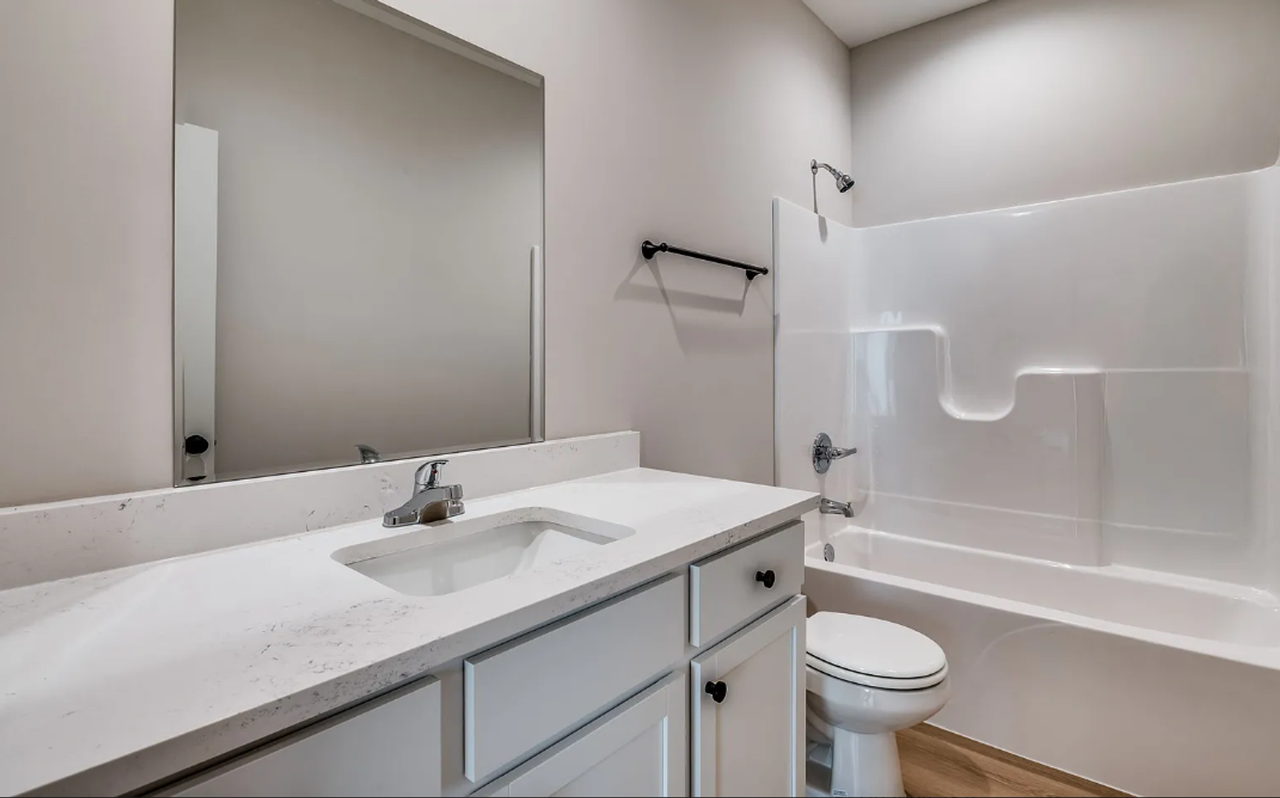 212/14 N Mendocino St - Photo 5 of 12