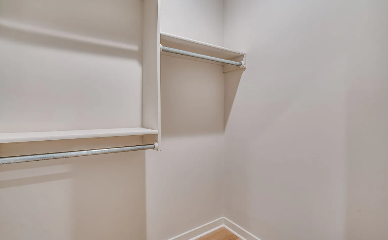 212/14 N Mendocino St - Photo 6 of 12